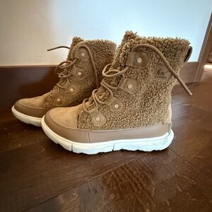 COPY - Sore Women's Explorer Next Joan Cozy boot Size 8